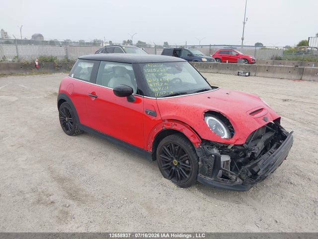 12658937 :رقم المزاد ، WMW13DJ05P2U14114 vin ، 2023 Mini Cooper Se مزاد بيع
