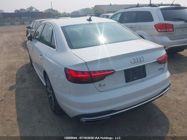 Audi A4 Komfort 45 2023 WAUAAAF40PN019109 Image 3