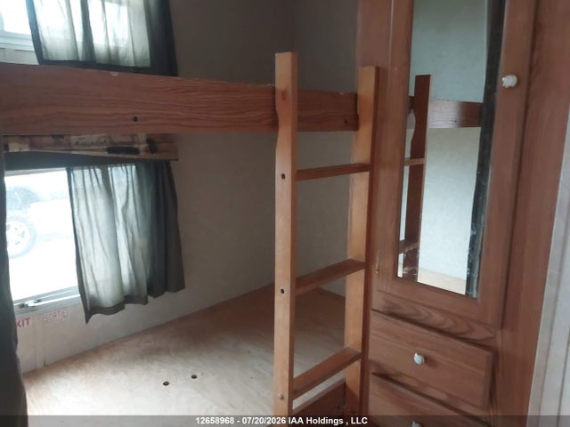 Продажа на аукционе авто 2003 Trailer Salem, vin: 4X4TSMF243T102048, номер лота: 12658968