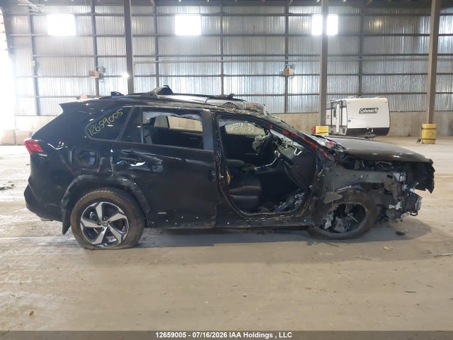 Toyota RAV4 XSE 2025 JTMGB3FVXSD259958 Image 13