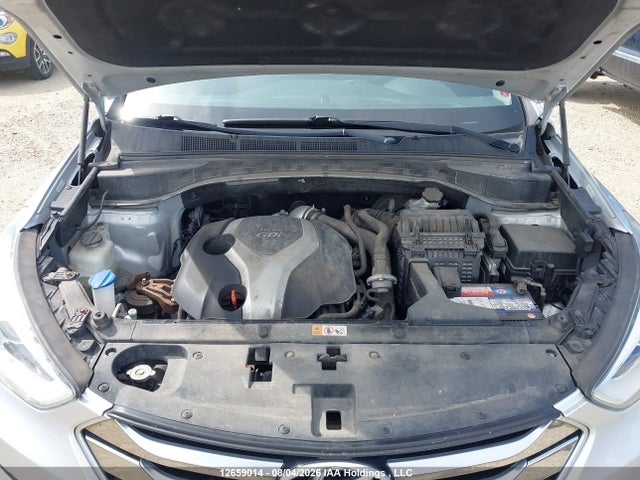 2015 Hyundai Santa Fe Sport 2.0t Limited მანქანა იყიდება აუქციონზე, vin: 5XYZUDLA2FG267005, აუქციონის ნომერი: 12659014
