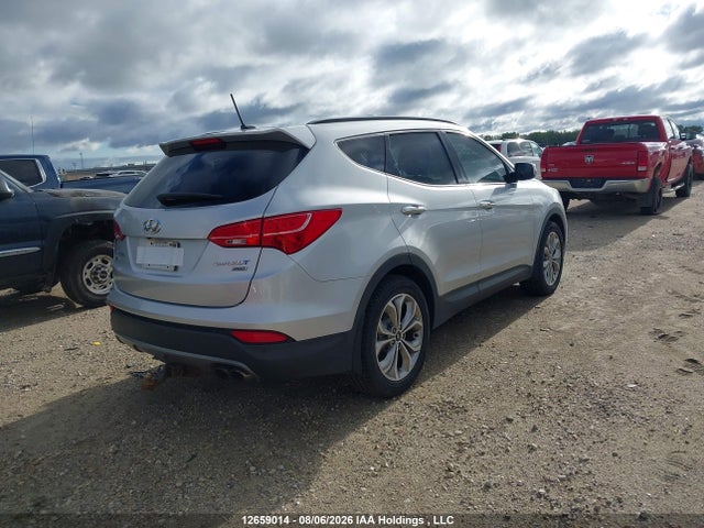 2015 Hyundai Santa Fe Sport 2.0t Limited მანქანა იყიდება აუქციონზე, vin: 5XYZUDLA2FG267005, აუქციონის ნომერი: 12659014