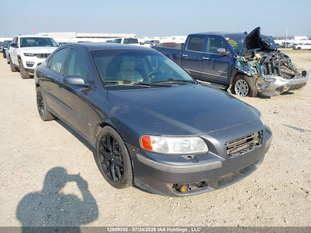 2004 Volvo S60 R მანქანა იყიდება აუქციონზე, vin: YV1RH52Y742315124, აუქციონის ნომერი: 12659055