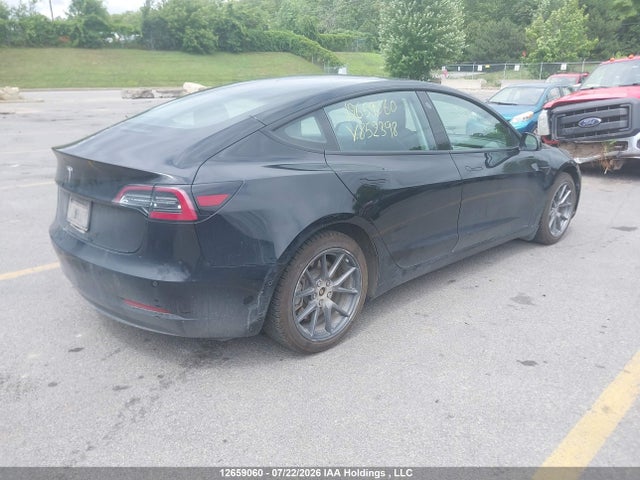 Продажа на аукционе авто 2021 Tesla Model 3, vin: 5YJ3E1EAXMF852398, номер лота: 12659060