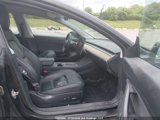 Продажа на аукционе авто 2021 Tesla Model 3, vin: 5YJ3E1EAXMF852398, номер лота: 12659060