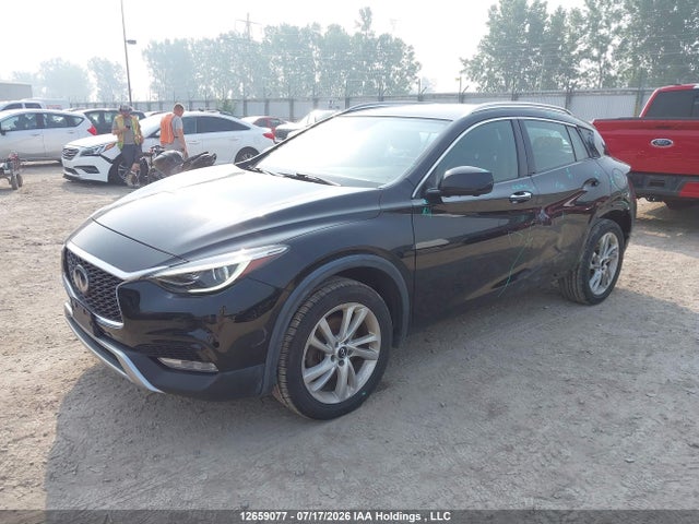 Infiniti QX30 2017 SJKCH5CR8HA017032 Image 2