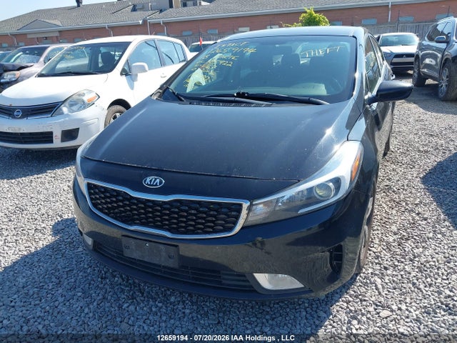 KIA Forte 2018 3KPFL4A77JE185922 Image 2