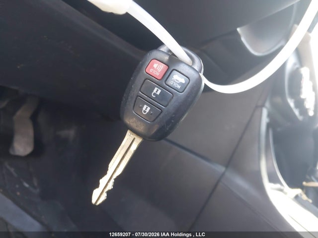 Aukcja sprzedaży 2015 Toyota Corolla, vin: 2T1BURHE9FC425992, numer aukcji: 12659207