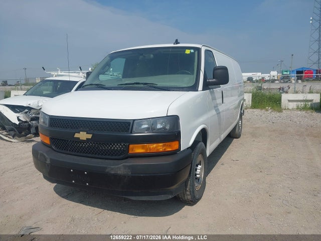 Chevrolet Express G2500 2022 1GCWGBFP6N1264444 Image 2
