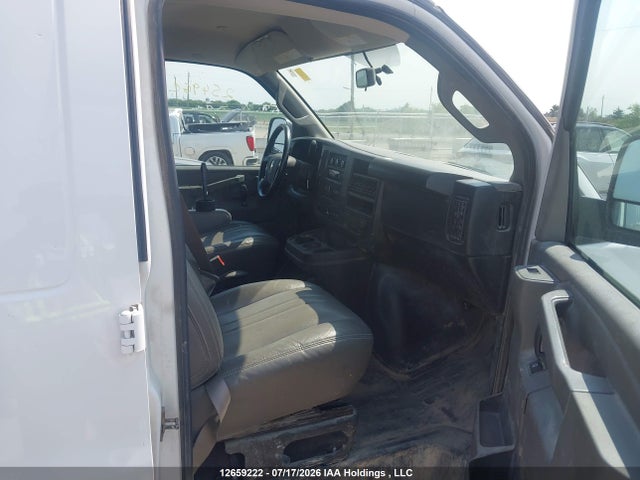Chevrolet Express G2500 2022 1GCWGBFP6N1264444 Image 5