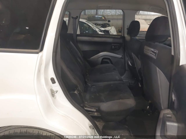 12659246 :رقم المزاد ، JA4JT3AX6BU603887 vin ، 2011 Mitsubishi Outlander Se مزاد بيع