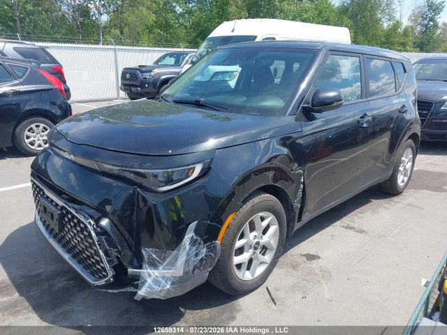 KIA Soul 2023 KNDJ33AU1P7884840 Image 2