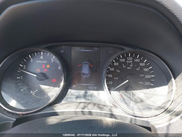 2017 Nissan Qashqai S/sl/sv მანქანა იყიდება აუქციონზე, vin: JN1BJ1CR2HW119766, აუქციონის ნომერი: 12659342