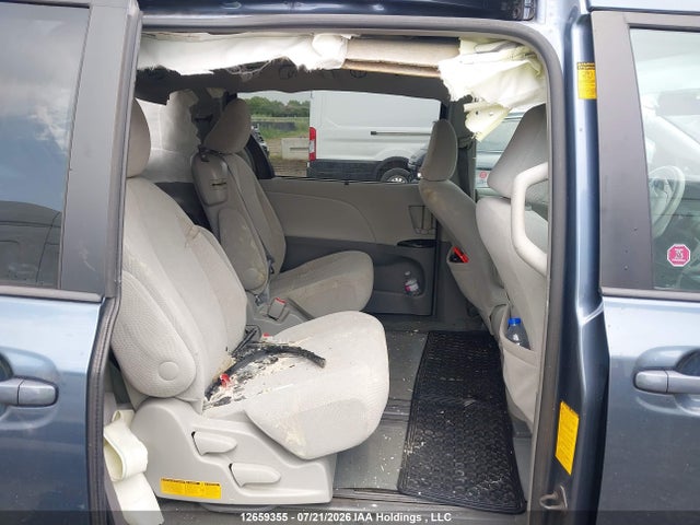 2014 Toyota Sienna Le 8 Passenger მანქანა იყიდება აუქციონზე, vin: 5TDKK3DC6ES423436, აუქციონის ნომერი: 12659355