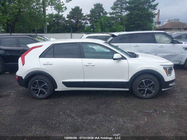 2025 Kia Niro მანქანა იყიდება აუქციონზე, vin: KNDCP3LE9S5298586, აუქციონის ნომერი: 12659356