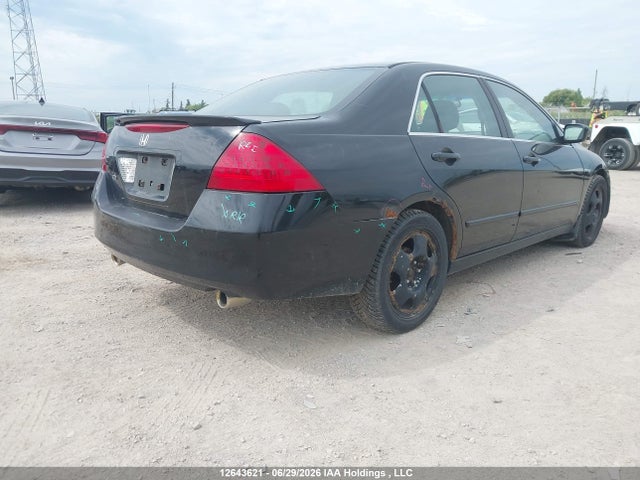 12643621 :رقم المزاد ، 1HGCM66526A802545 vin ، 2006 Honda Accord Ex V6 مزاد بيع