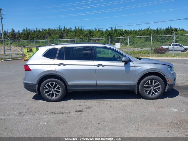 2020 Volkswagen Tiguan Comfortline/iq Drive მანქანა იყიდება აუქციონზე, vin: 3VV2B7AX5LM161079, აუქციონის ნომერი: 12659421