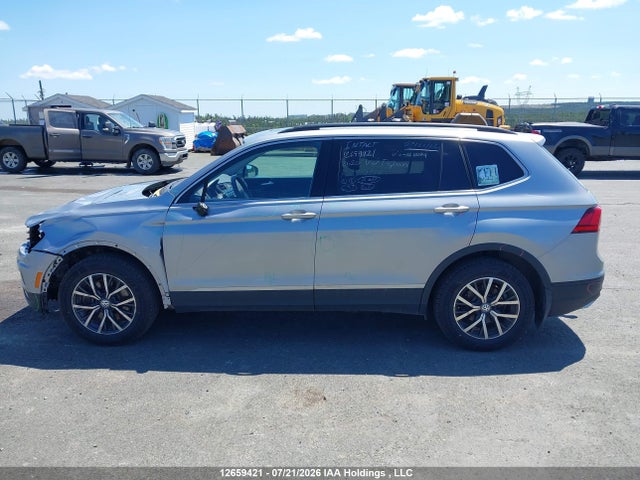 2020 Volkswagen Tiguan Comfortline/iq Drive მანქანა იყიდება აუქციონზე, vin: 3VV2B7AX5LM161079, აუქციონის ნომერი: 12659421