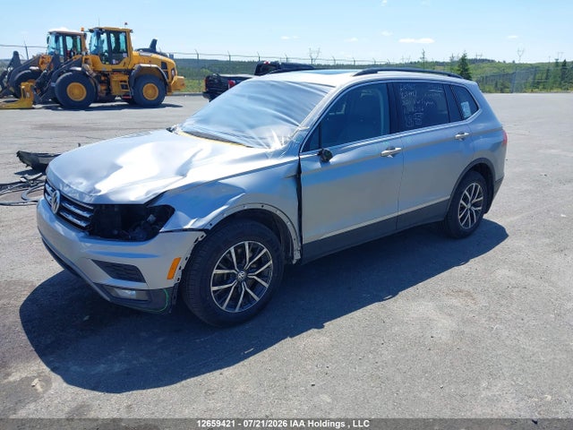 2020 Volkswagen Tiguan Comfortline/iq Drive მანქანა იყიდება აუქციონზე, vin: 3VV2B7AX5LM161079, აუქციონის ნომერი: 12659421
