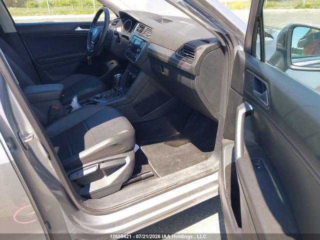 2020 Volkswagen Tiguan Comfortline/iq Drive მანქანა იყიდება აუქციონზე, vin: 3VV2B7AX5LM161079, აუქციონის ნომერი: 12659421