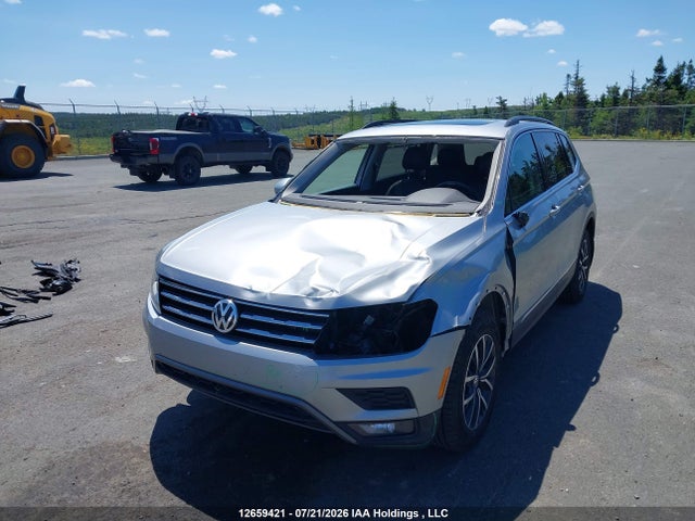 2020 Volkswagen Tiguan Comfortline/iq Drive მანქანა იყიდება აუქციონზე, vin: 3VV2B7AX5LM161079, აუქციონის ნომერი: 12659421