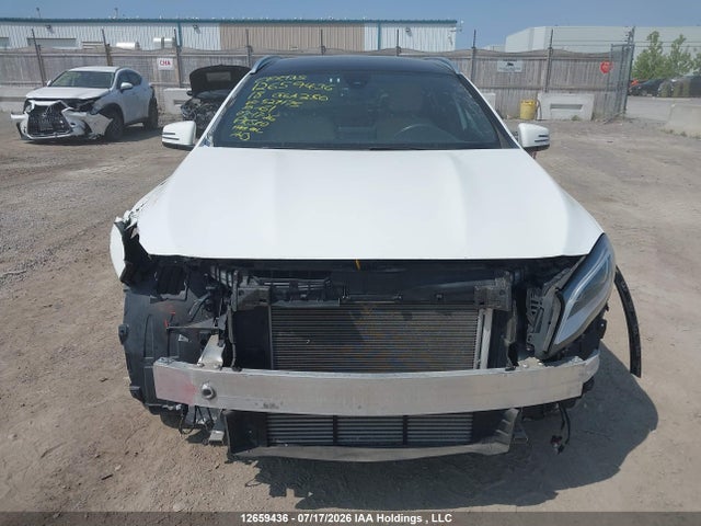 WDCTG4GB9JJ527175 Mercedes-Benz Gla 250 4matic