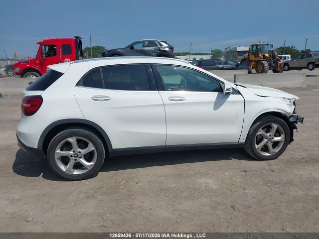 WDCTG4GB9JJ527175 Mercedes-Benz Gla 250 4matic
