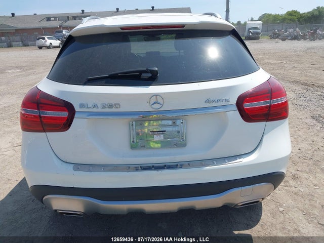 WDCTG4GB9JJ527175 Mercedes-Benz Gla 250 4matic