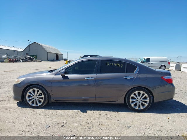Honda Accord Touring 2015 1HGCR2F99FA804922 Image 14