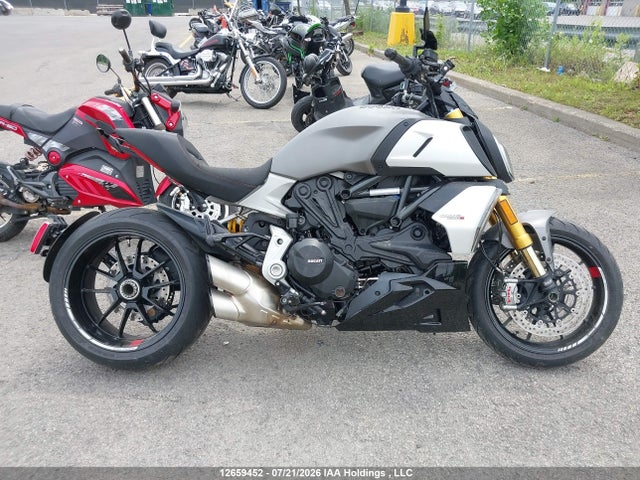 Ducati Diavel 1260 S 2020 ZDMGAHRW0LB003754 Image 15
