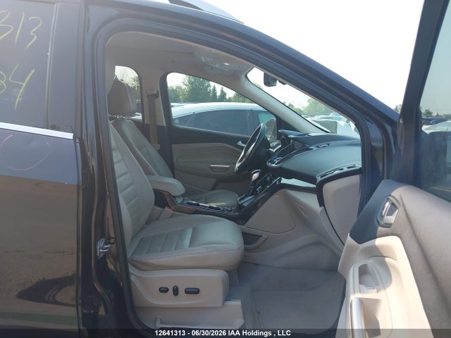 12641313 :رقم المزاد ، 1FMCU9J99FUC16784 vin ، 2015 Ford Escape Titanium مزاد بيع