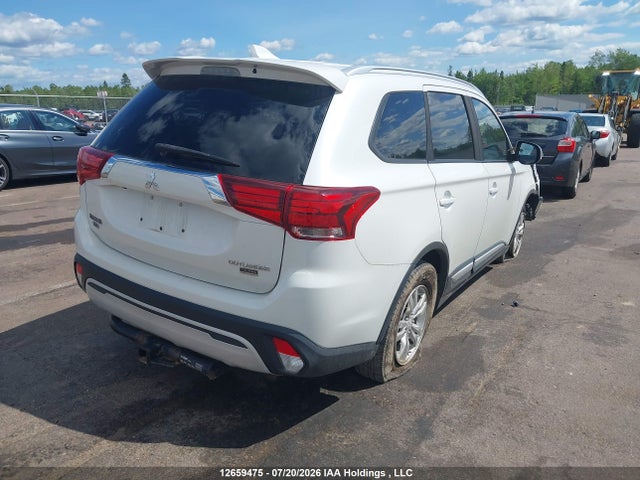 JA4AZ2A38KZ602524 Mitsubishi Outlander Es