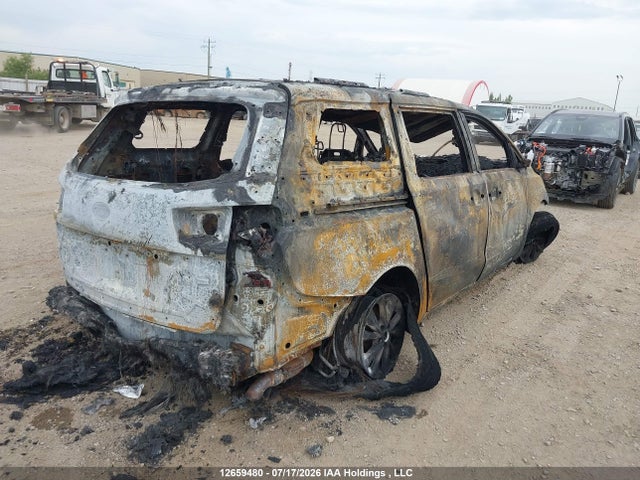 KIA SEDONA LX 2017 KNDMB5C18H6270034 Image 4