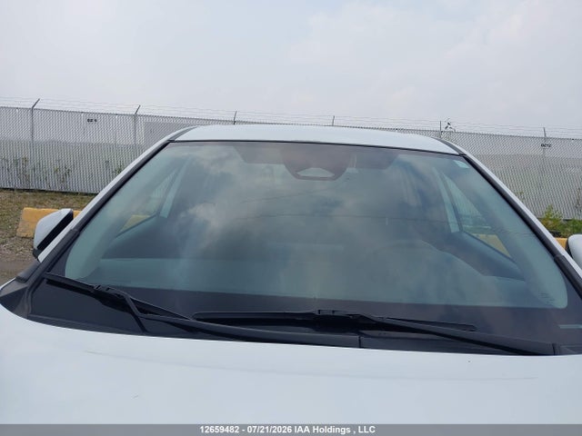 7MUCAABG0PV044085 Toyota Corolla Cross Le