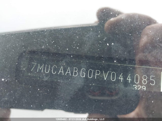 7MUCAABG0PV044085 Toyota Corolla Cross Le