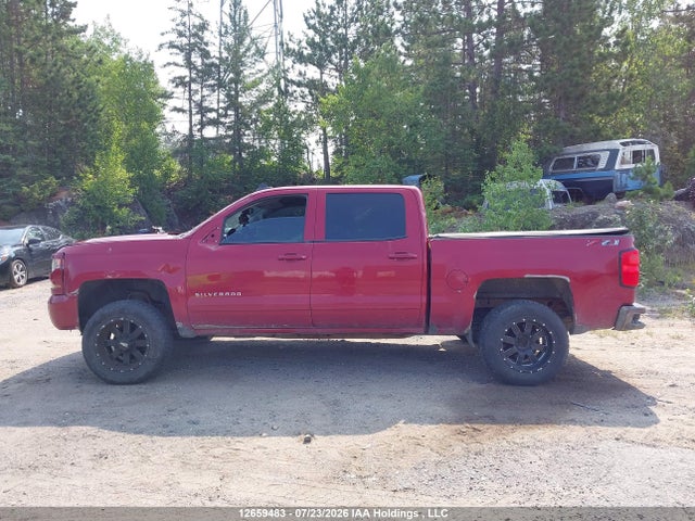 12659483 :رقم المزاد ، 3GCUKREC2JG165371 vin ، 2018 Chevrolet Silverado 1500 2lt مزاد بيع
