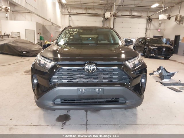 2T3R1RFVXPC387787 Toyota Rav4 Xle/xle Premium