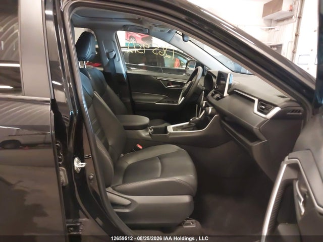 2T3R1RFVXPC387787 Toyota Rav4 Xle/xle Premium