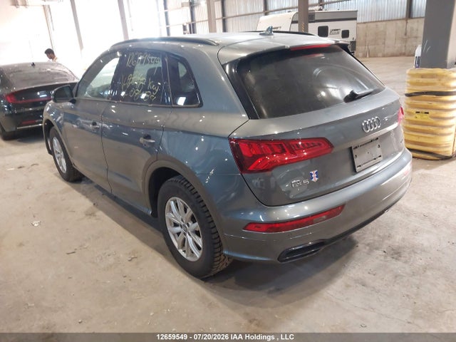 Audi Q5 45 Technik 2019 WA1FNAFY2K2084189 Image 3