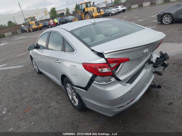 Hyundai Sonata 2015 5NPE24AF3FH024069 Image 3