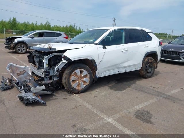 Toyota RAV4 LE 2025 2T3B1RFV3SC520271 Image 2