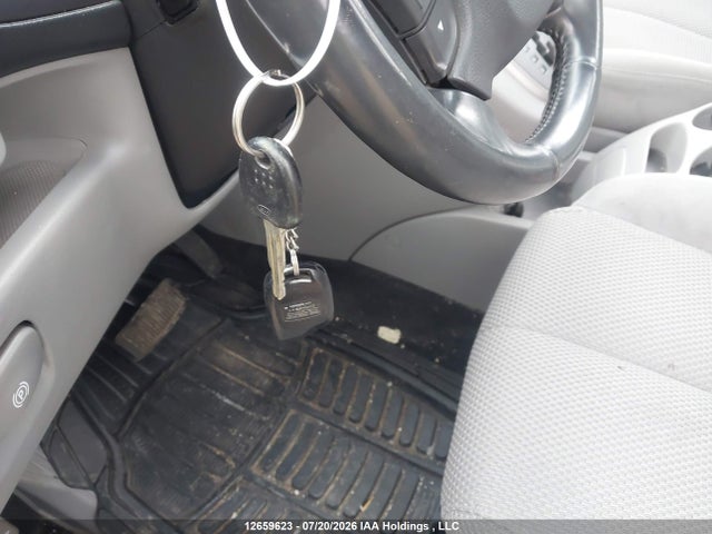 2007 Kia Rondo Lx/ex მანქანა იყიდება აუქციონზე, vin: KNAFG525177098109, აუქციონის ნომერი: 12659623