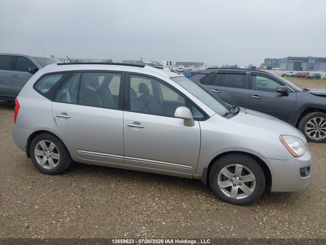 2007 Kia Rondo Lx/ex მანქანა იყიდება აუქციონზე, vin: KNAFG525177098109, აუქციონის ნომერი: 12659623