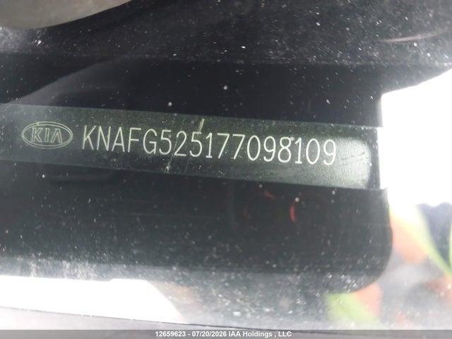 2007 Kia Rondo Lx/ex მანქანა იყიდება აუქციონზე, vin: KNAFG525177098109, აუქციონის ნომერი: 12659623