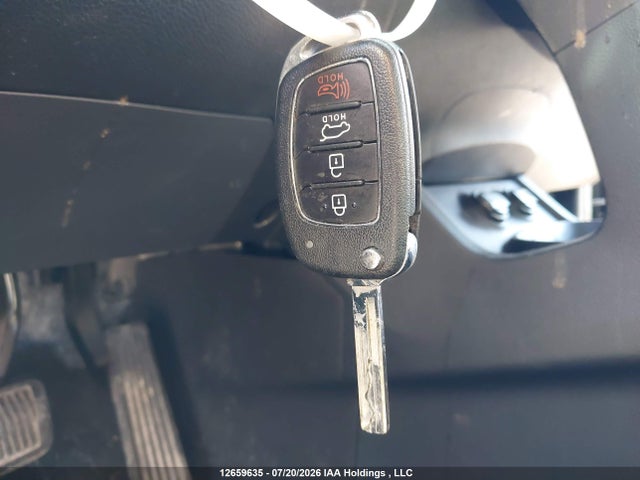 5NMZTDLB4JH055037 Hyundai SANTA FE SPORT