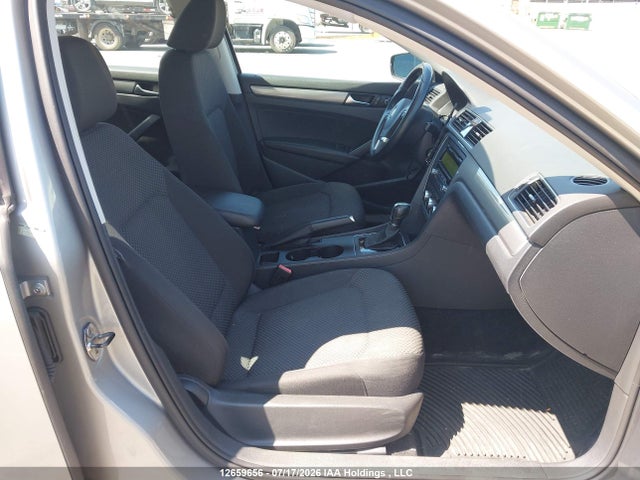 Auction sale of the 2013 Volkswagen Passat 2.5l Trendline, vin: 1VWAH7A35DC007820, lot number: 12659656