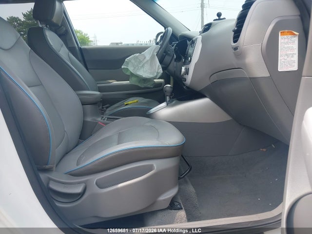 Продаж на аукціоні авто 2016 Kia Soul Ev, vin: KNDJX3AE4G7015288, номер лоту: 12659681