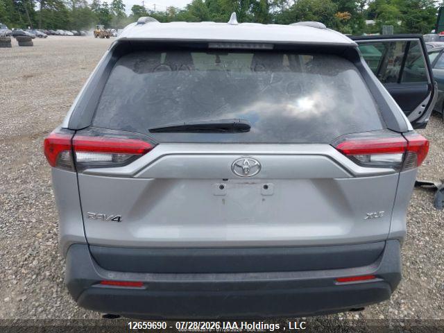 12659690 :رقم المزاد ، 2T3W1RFV1MC099414 vin ، 2021 Toyota Rav4 Xle/xle Premium مزاد بيع
