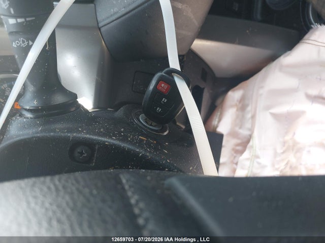 Toyota RAV4 LE 2018 2T3BFREV1JW700980 Image 11