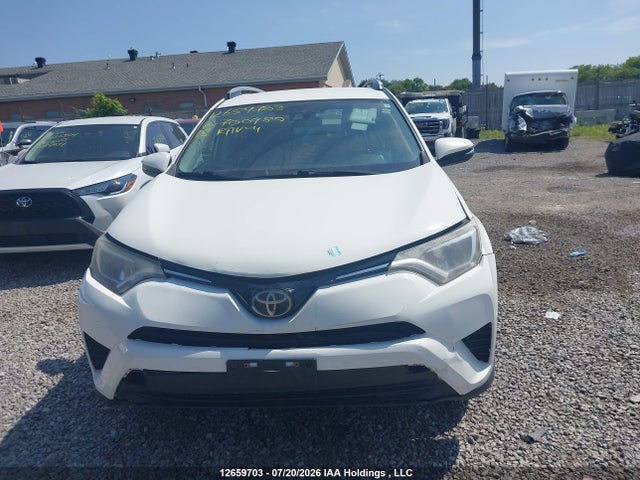 Toyota RAV4 LE 2018 2T3BFREV1JW700980 Image 12